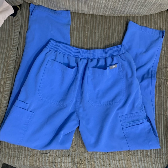 FIGS Ceil Blue scrub pants sz XS - Picture 3 of 7